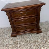 Mobiletto stile comodino