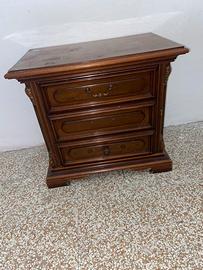 Mobiletto stile comodino