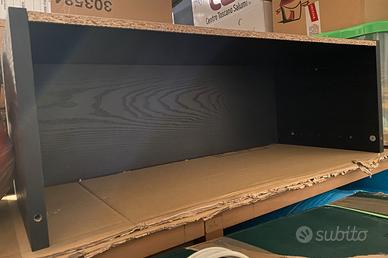 Mobili Ikea multiuso. BILLY Elemento top nero.