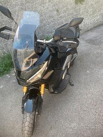 X ADV 2025