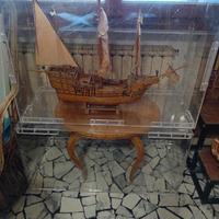 nave e tavolino