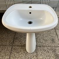 Lavandino bagno a colonna