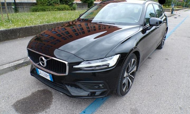 Volvo V60 B4 (d) automatico Plus Dark