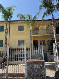 Villetta a schiera di 205 m² con più di 5 locali a