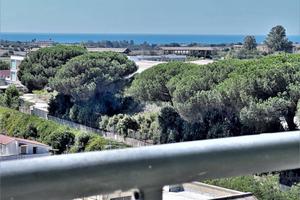 Attico / Mansarda di 55 m² con 2 locali a Pomezia