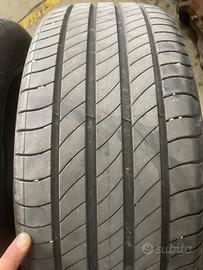 Gomme Michelin 215 55 R 18