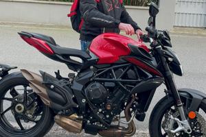 Agusta brutale 800r 