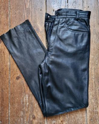 Pantalone in pelle tipo jeans