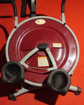 attrezzo fitness per addominali e glutei 
