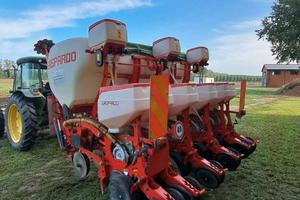 seminatrice 6 file a traino