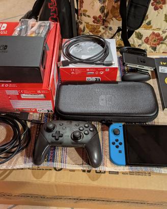 Nintendo Switch Oled + Controller Pro + Accessori