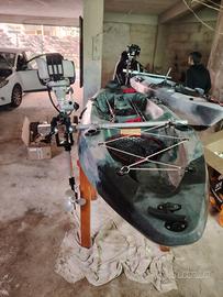 kayak bigmama con motore a scoppio 2,5 cv