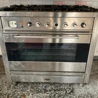 Forno + 5 fuochi marca ilve