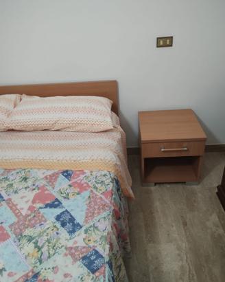 Camera da Letto Completa -Armadio, Letto, Comodini