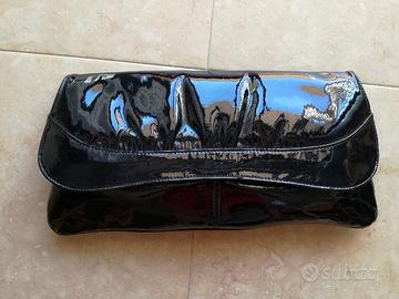 Borsa nera da cerimonia in pelle lucida