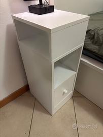 Comodino Stretto Salvaspazio Bianco 25x30x66 cm