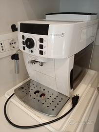 macchina caffè De Longhi Magnifica S