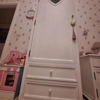 armadio shabby country romantico