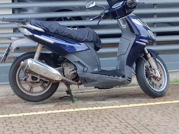 Aprilia sportcity
