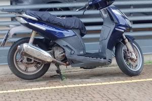 Aprilia sportcity