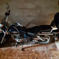 Suzuki GZ Marauder 250 - 1999
