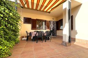 VILLA A SCHIERA A SABAUDIA