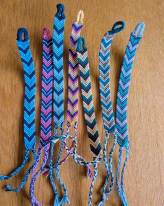 Braccialetti dell'amicizia fatti a mano