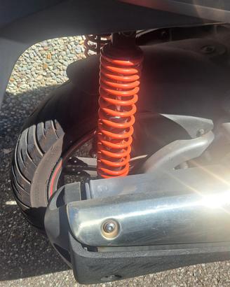 ammortizzatori a gas yss per honda sh 300