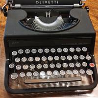 Macchina da scrivere OLIVETTI Studio 42