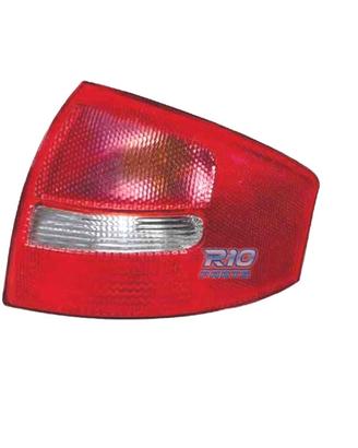 FANALE DX AUDI A6 01-04 BERLINA