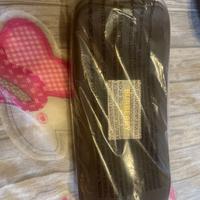 Trousse burberry hero mai usata