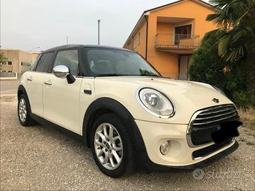 MINI COOPER D BUSINESS 5 P