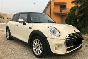 MINI COOPER D BUSINESS 5 P