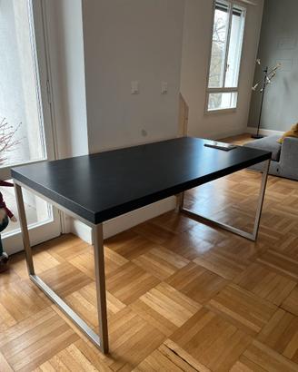 Tavolo Moderno + Sedie
