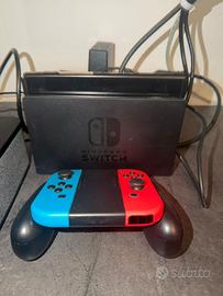 Nintendo switch custodia e giochi