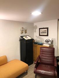 Cartiera saracinesca con leggio