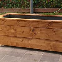 Fioriere per esterno , su misura l