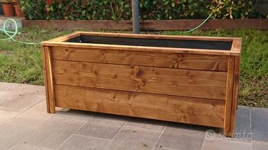 Fioriere per esterno , su misura l