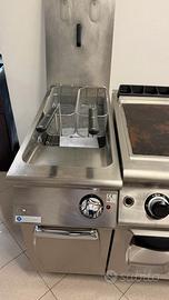 Friggitrice elettrica Lt 22 armadiata