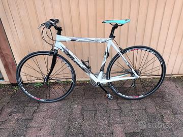 bicicletta ibrida FRERA HYDROS 