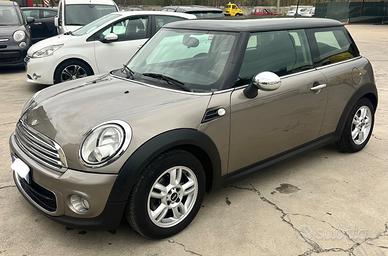 Mini 1.6 Tdi 90 Cv ONE D BiColor 2013