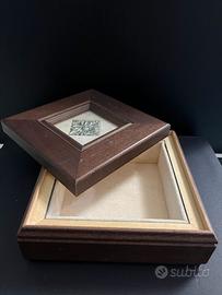 Portaoggetti in legno