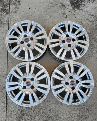 Cerchi Fiat Grande Punto Evo da 15 pollici
