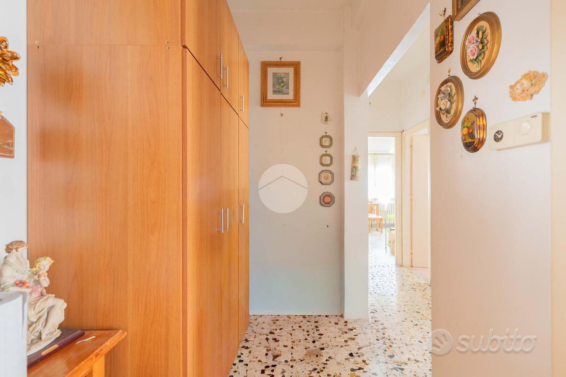 2 LOCALI A ROMA - Vista 6