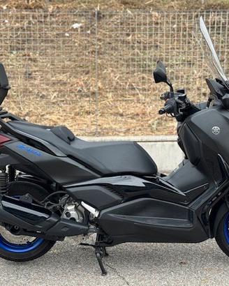 Yamaha X-Max 300 MANTENITORE DI CARICA COMPRESO