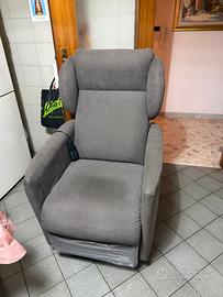 Poltrona automatica reclinabile
