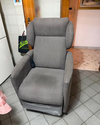 Poltrona automatica reclinabile