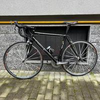 Bici da corsa in carbonio