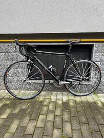 Bici da corsa in carbonio