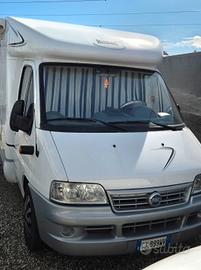 CAMPER MC LOUIS  5,99 MT GARAGE GRANDE 